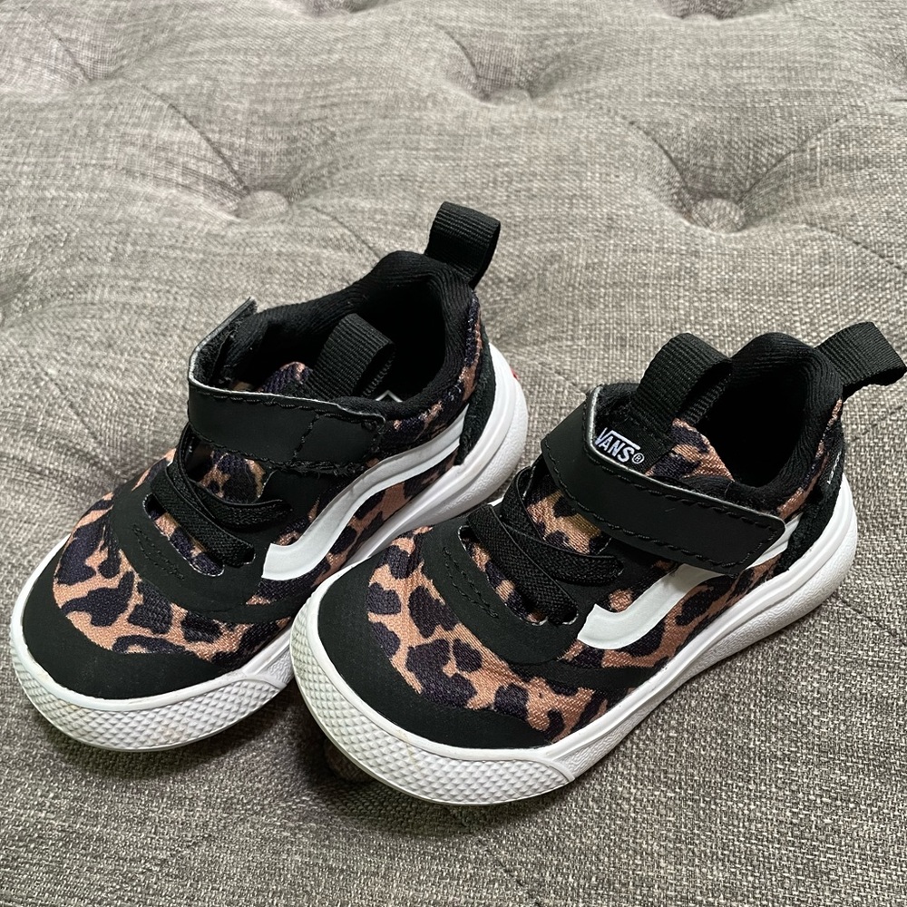 RARE Vans Athletic Ultra Cush Sneakers Baby Toddler Leopard Cheetah Shoes c5.5